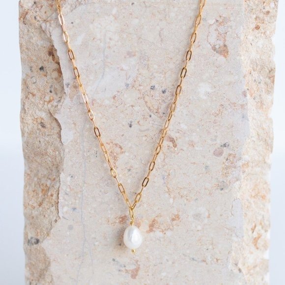 Necklace Pearl Waterproof Pearl paperclip chain gold layering necklace Dainty - Picture 9 of 12